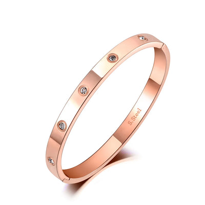 Elegantes Fußkettchen aus Edelstahl in Roségold mit 3D-Kreisen