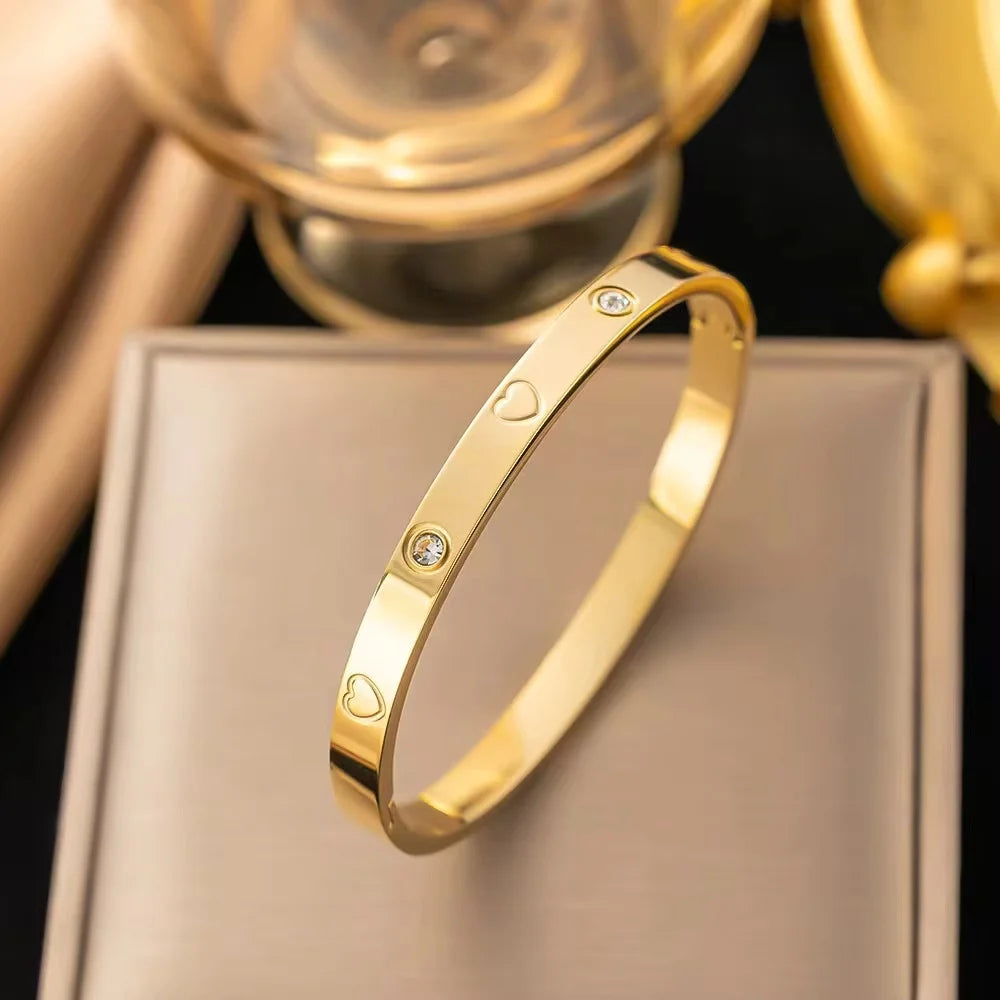 Eternal Shine – Minimalistischer Zirkonia-Armreif