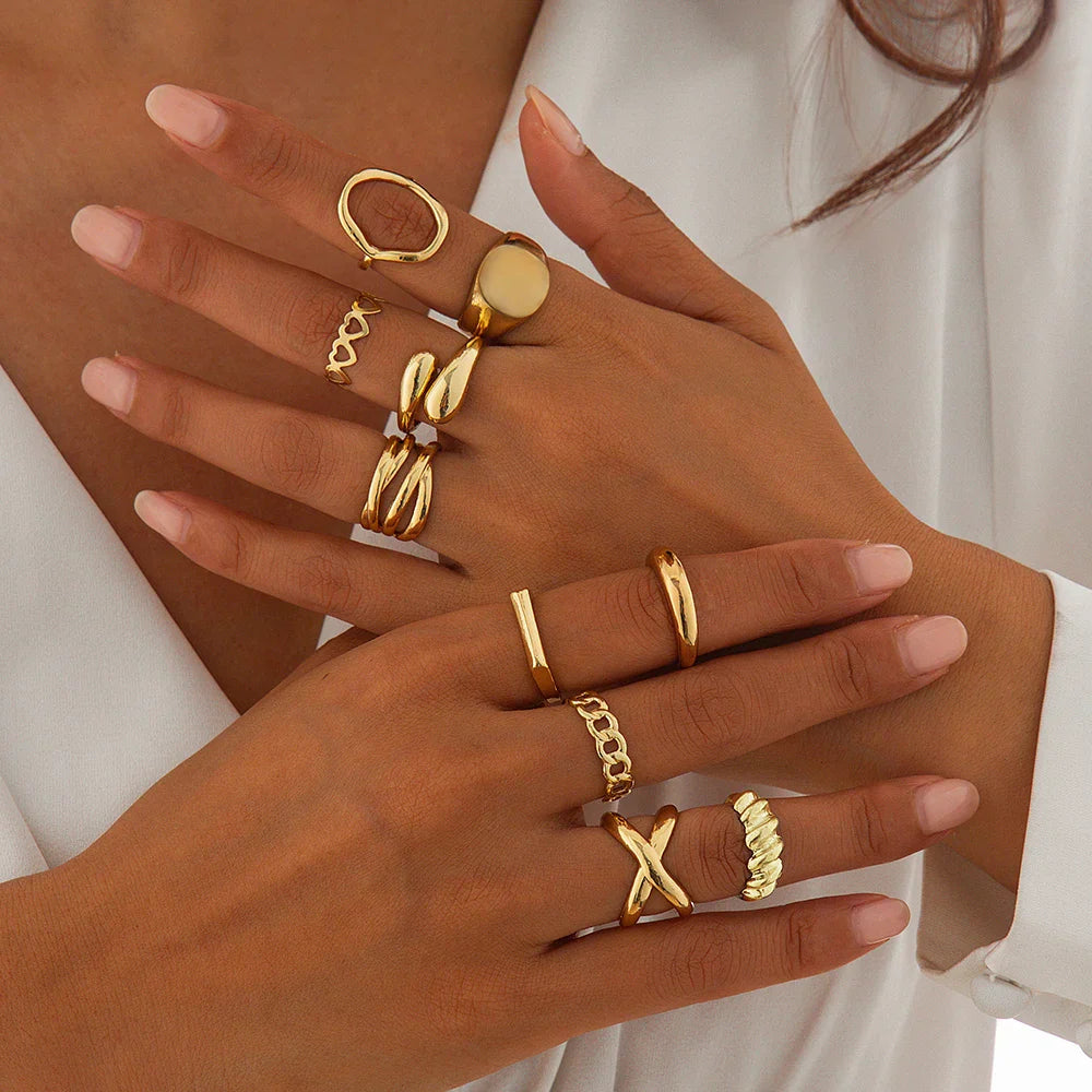 Goldene Minimalistische Ringe Eleganz für jeden Stil